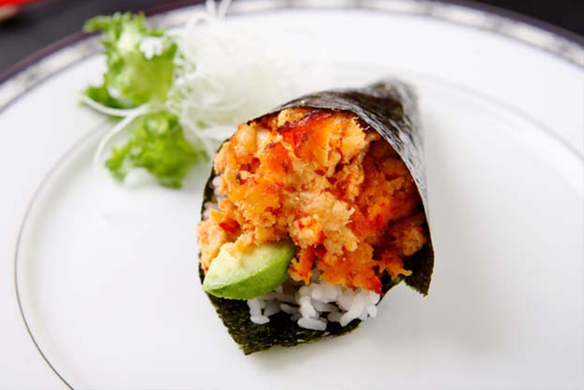 Easy Hand Rolled Temaki Sushi Cones