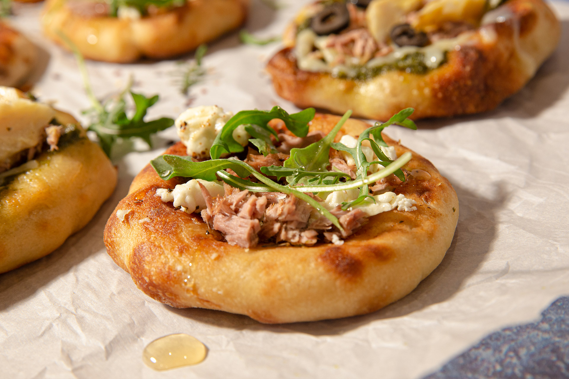 Tuna Pizza With Goat Cheese, Arugula And Honey